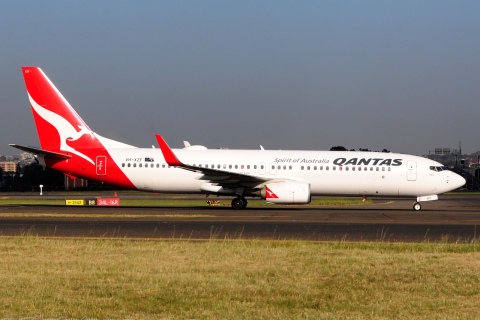 VH-XZF - 737-838(WL) - Qantas - SYD - 07-04-2018