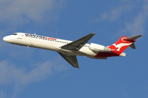 VH-YQU - 717-2BL - QantasLink - SYD - 14-04-2018b