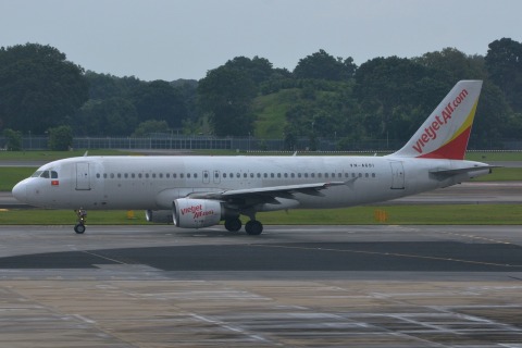 VN-A691 - A320-214 - VietJetAir - SIN - 06-01-2018