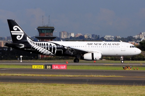 ZK-OJF - A320-232 - Air New Zealand - SYD - 07-04-2018