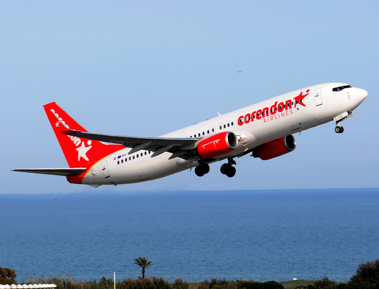 9H-TJC - 737-86N(WL) - Corendon Airlines Europe - BCN - 03-06-2019