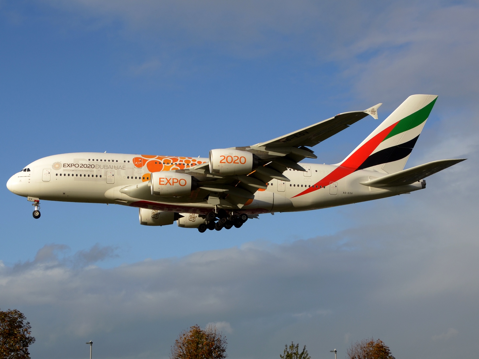 A6-EOV - A380-861 - Emirates - LHR - 18-10-2019