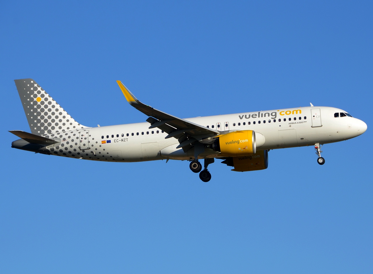 EC-MZT - A320-271N(WL) - Vueling - BCN - 02-06-2019