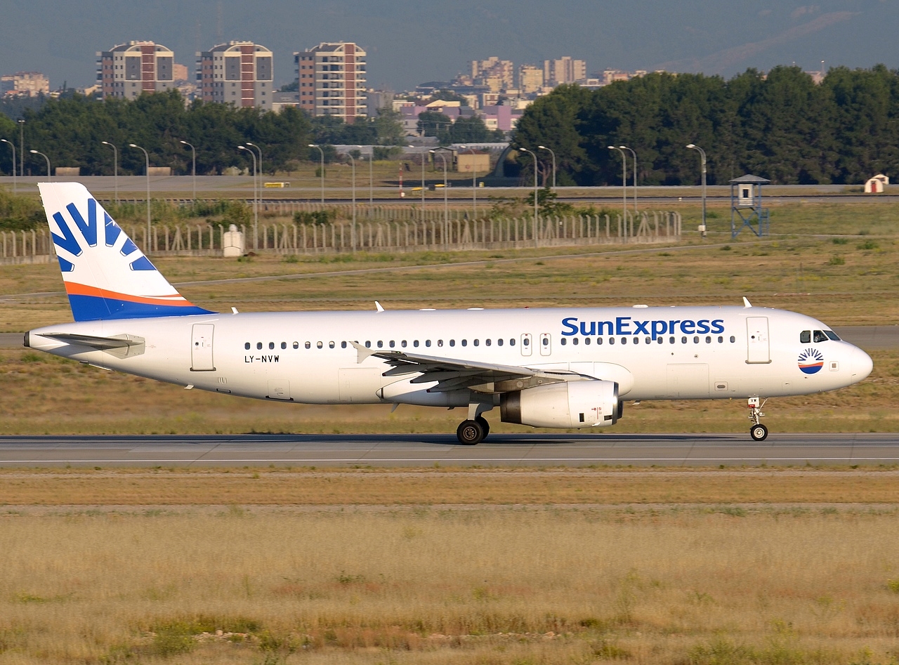 LY-NVW - A320-232 - SunExpress - AYT - 23-06-2019