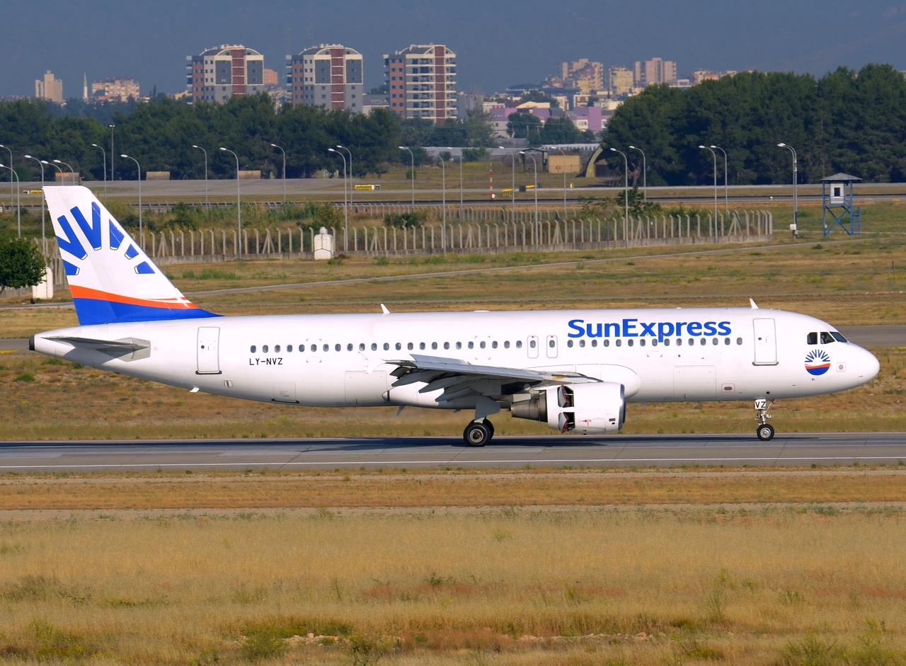 LY-NVZ - A320-214 - SunExpress - AYT - 21-06-2019