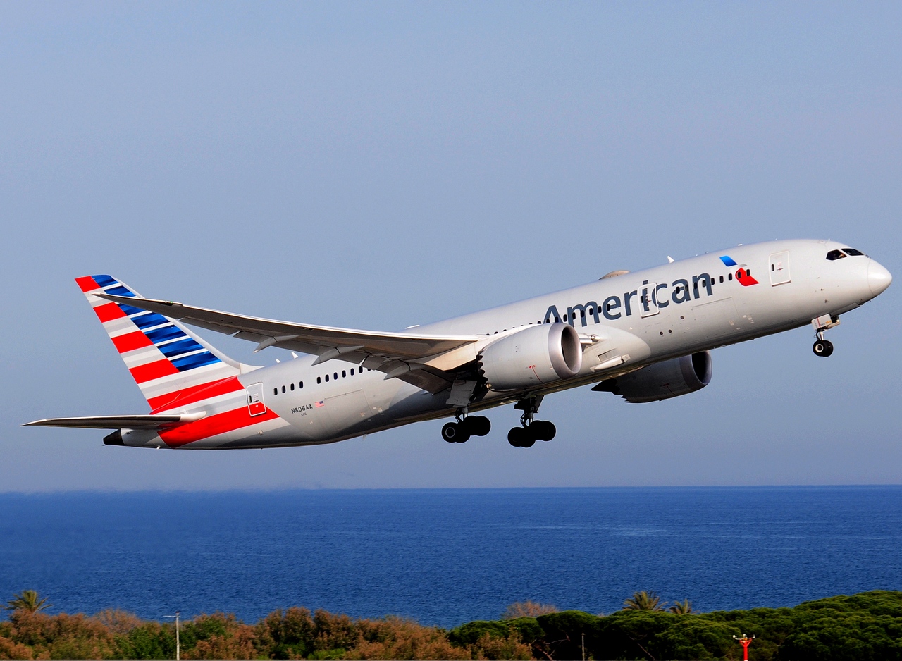 N806AA - 787-8 Dreamliner - American Airlines - BCN - 03-06-2019