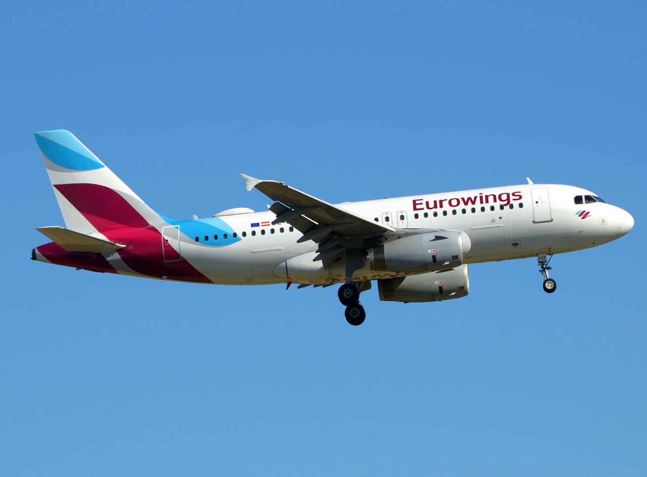 OE-LYZ - A319-132 - Eurowings Europe - BCN - 02-06-2019