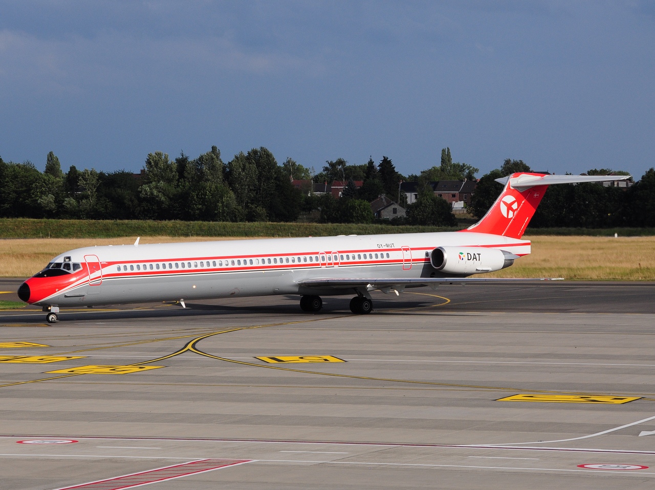 OY-RUT - MD-82 - Danish Air Transport (DAT) - CRL - 07-08-2019