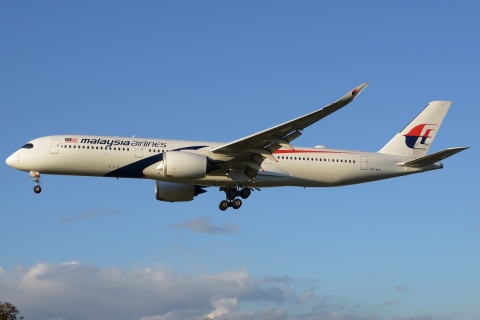 9M-MAB - A350-941 - Malaysia Airlines - LHR - 19-10-2019
