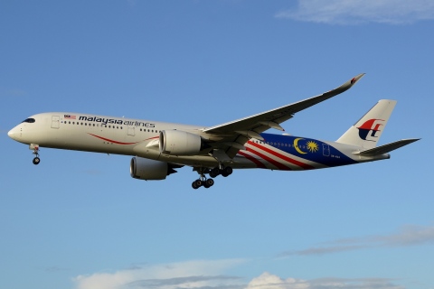 9M-MAG - A350-941 - Malaysia Airlines - LHR - 18-10-2019