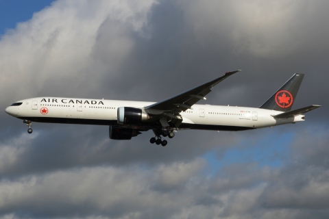 C-FITW - 777-333(ER) - Air Canada - LHR - 19-10-2019