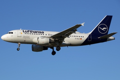 D-AILB - A319-114 - Lufthansa Cityline - LHR - 19-10-2019