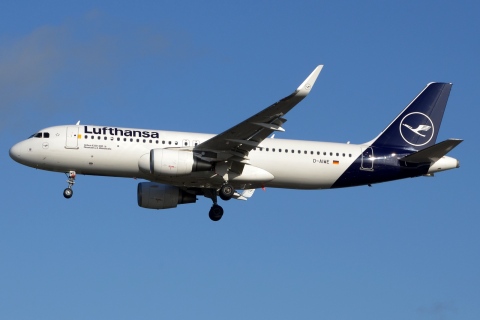 D-AIWE - A320-214(WL) - Lufthansa - LHR - 19-10-2019
