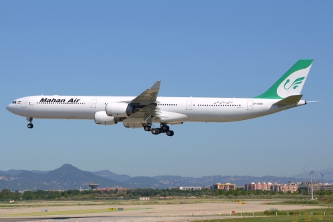 EP-MME - A340-642 - Mahan Airlines - BCN - 02-06-2019b