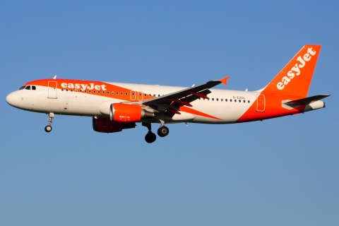 G-EZUL - A320-214 - easyJet - AMS - 31-08-2019