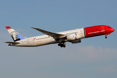 LN-LNV - 787-9 Dreamliner - Norwegian Long Haul - BCN - 03-06-2019c