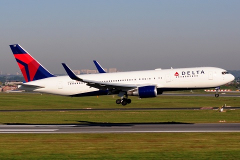 N394DL - 767-324(ER)(WL) - Delta Air Lines - BRU - 15-05-2019