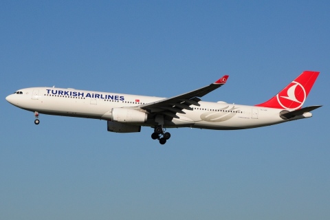 TC-LOF - A330-343 - Turkish Airlines - AMS - 31-08-2019