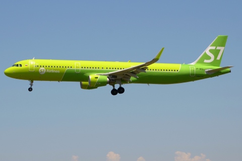 VP-BPO - A321-211(WL) - S7 Airlines - BCN - 02-06-2019
