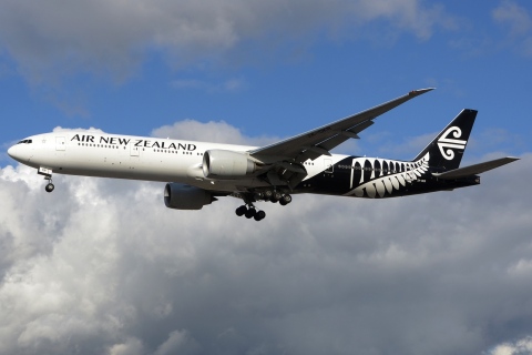 ZK-OKR - 777-319(ER) - Air New Zealand - LHR - 19-10-2019
