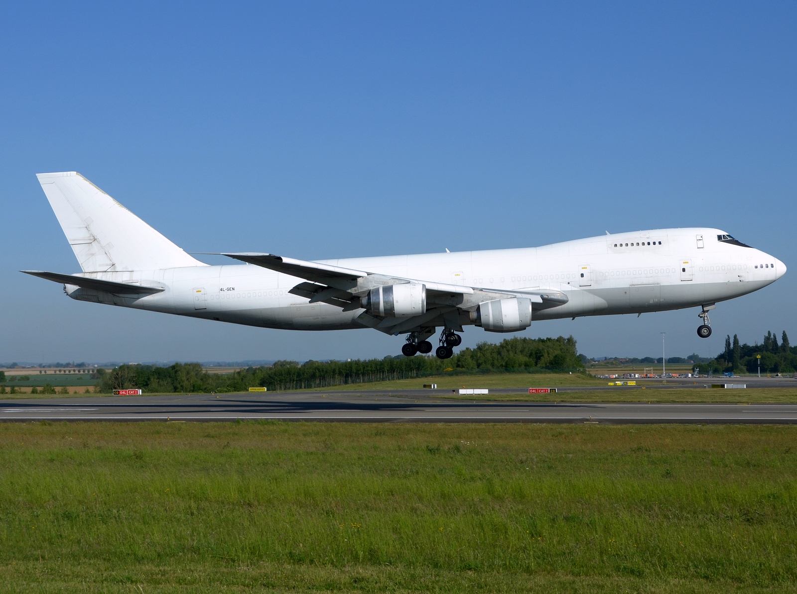 4L-GEN - 747-236B - Geo-Sky - LGG - 15-05-2020