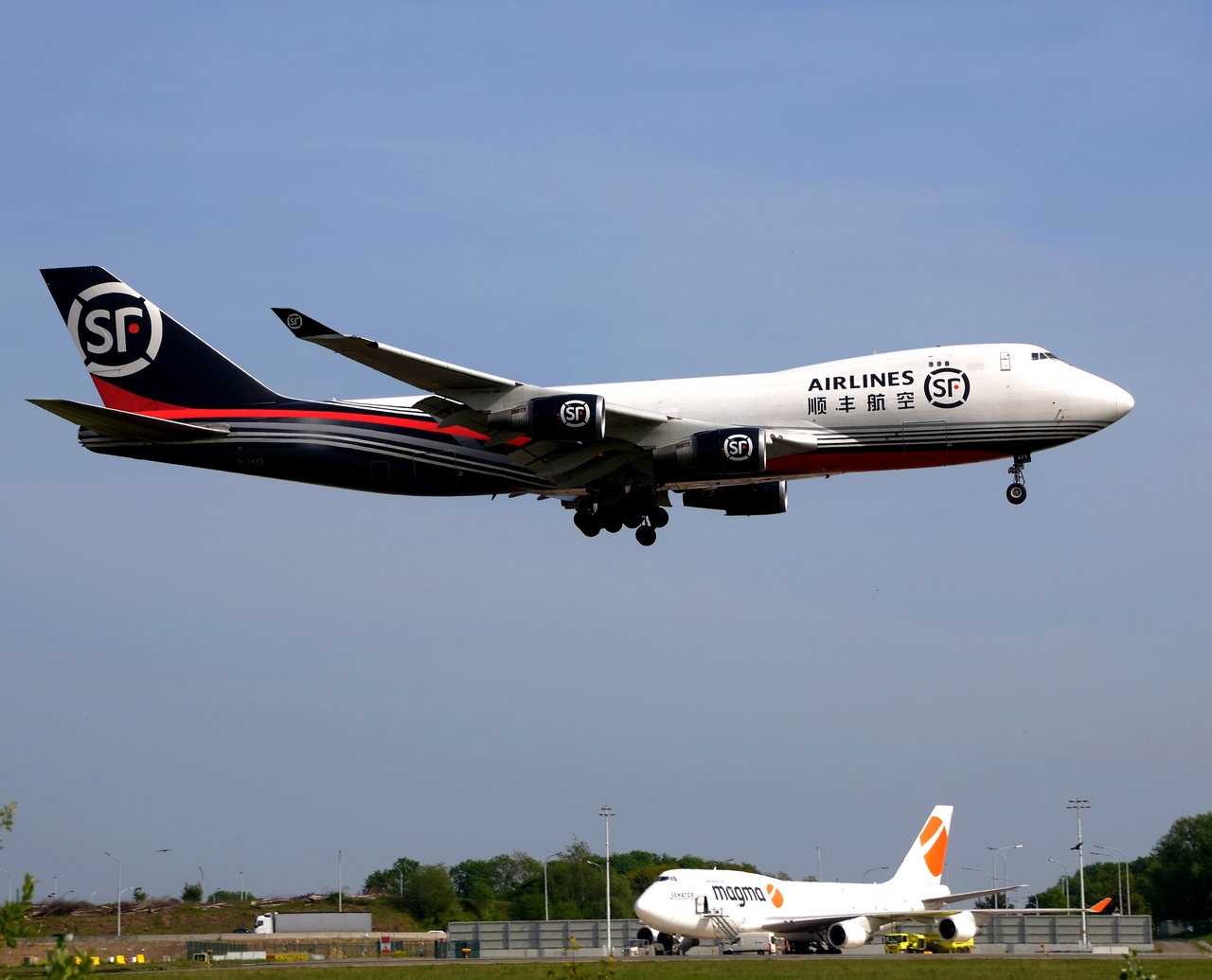 B-2423 - 747-4EVF(ER) - SF Airlines (ShunFeng Airlines) - LGG - 07-05-2020