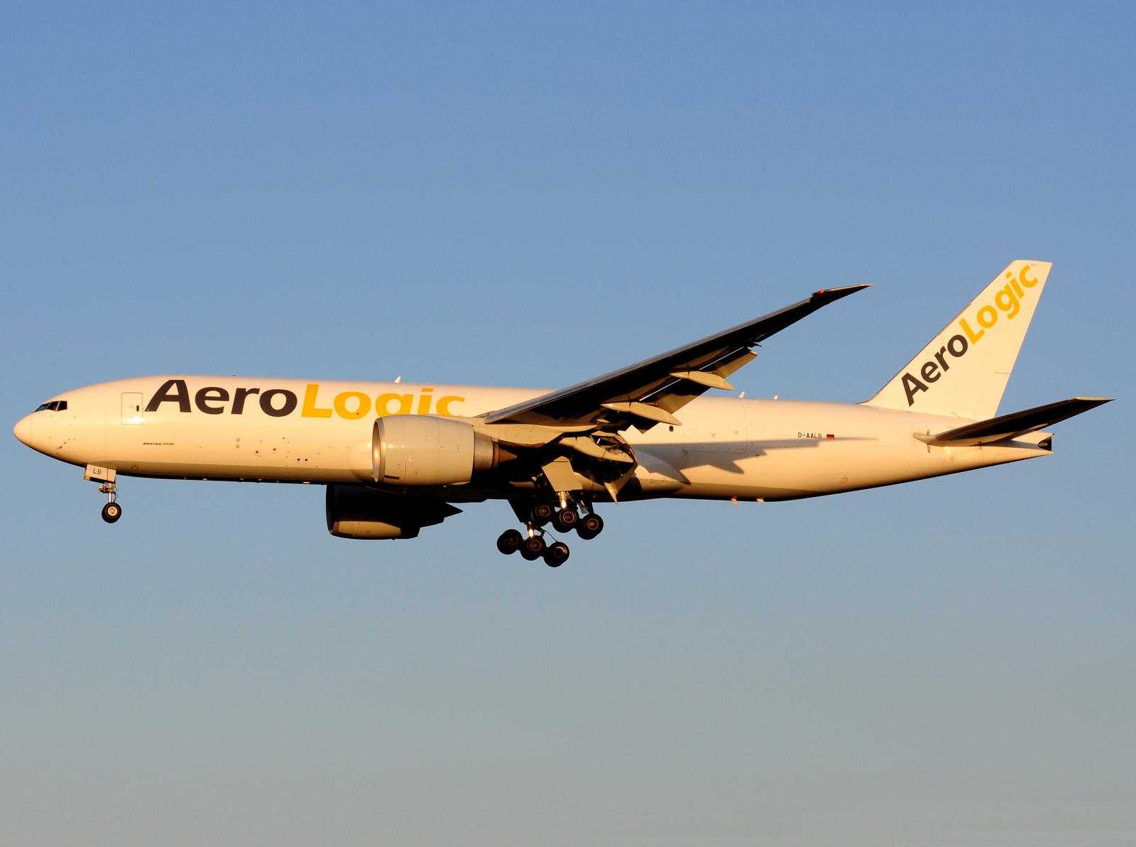 D-AALB - 777-FZN - AeroLogic - BRU - 27-05-2020