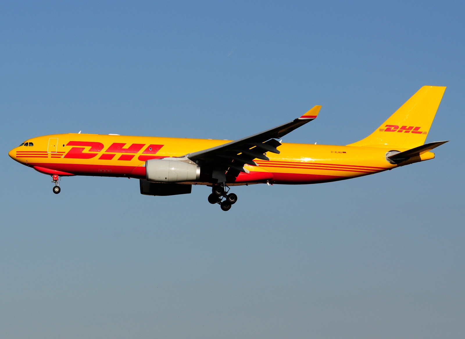 D-ALMA - A330-243F - DHL - BRU - 14-05-2020