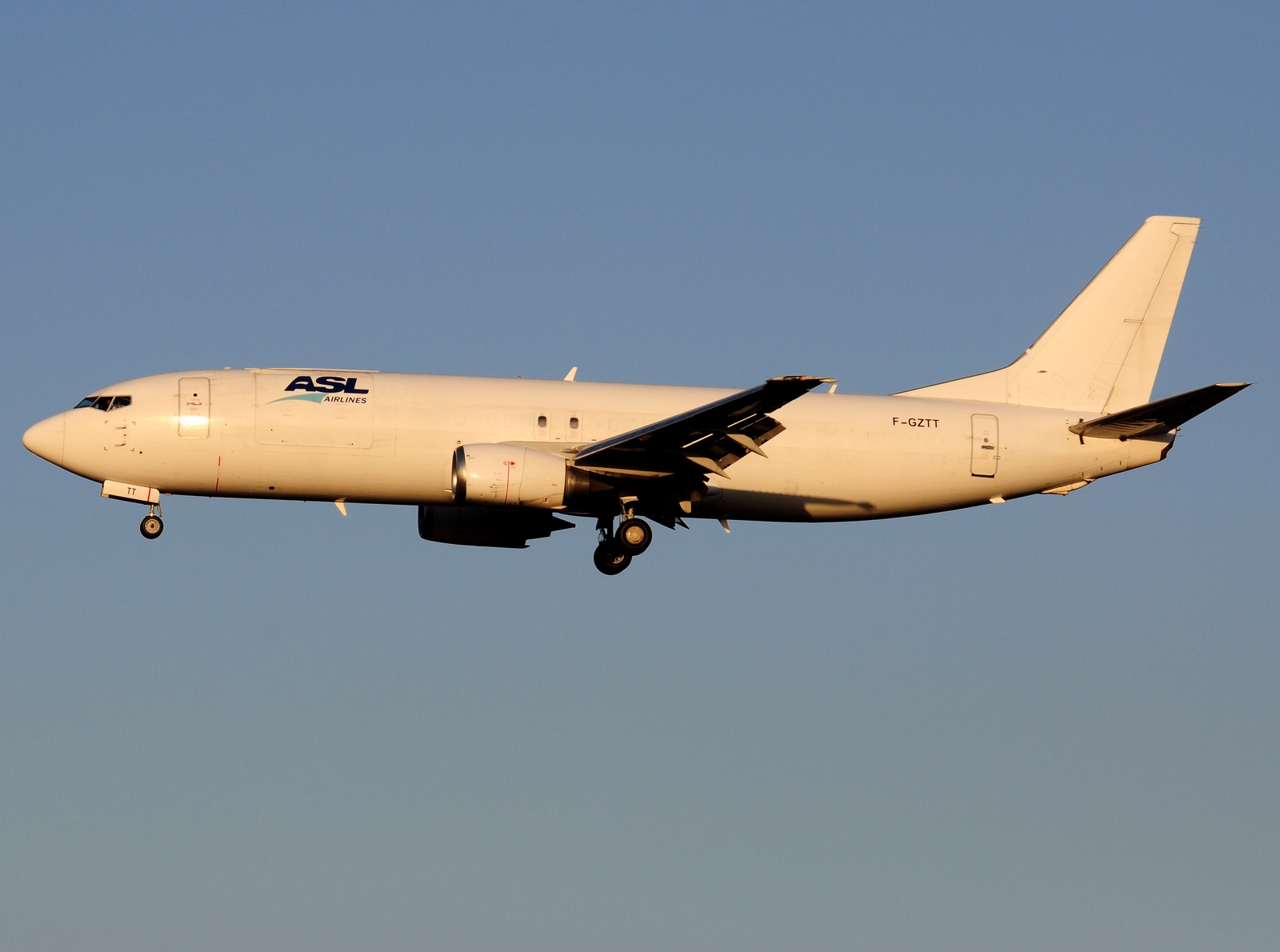 F-GZTT - 737-48E - ASL Airlines France - BRU - 27-05-2020