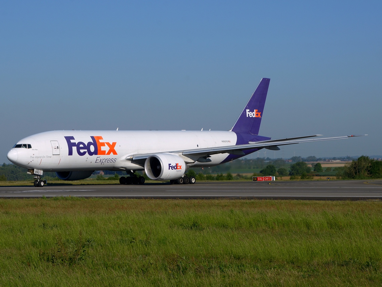 N892FD - 777-FS2 - Federal Express (FedEx) - LGG - 15-05-2020