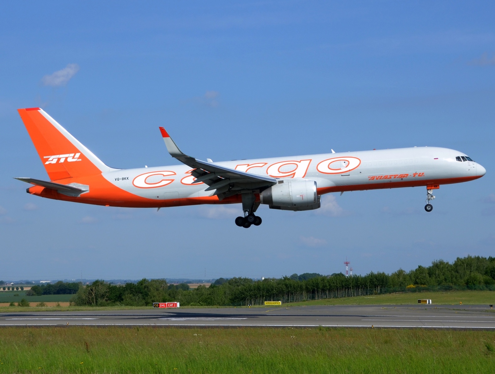VQ-BKK - 757-223(WL) - Aviastar-Tu - LGG - 13-05-2020
