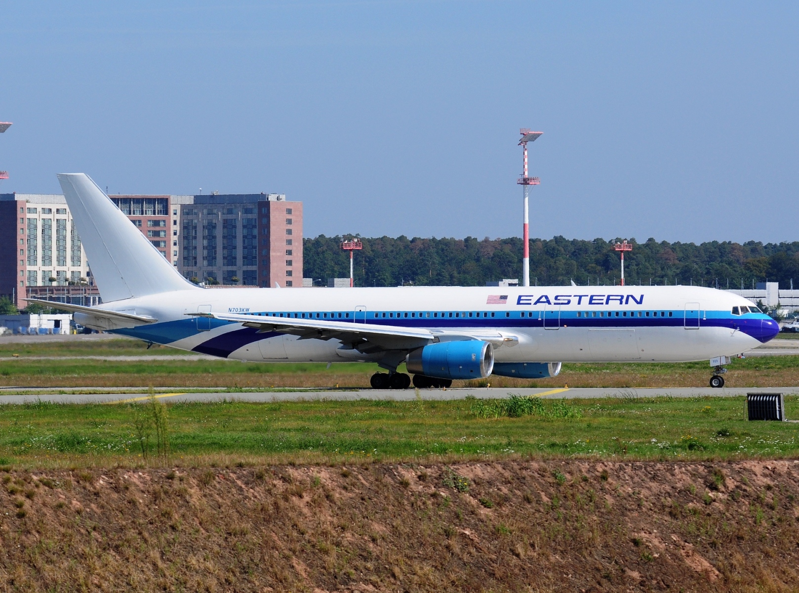 N703KW - 767-336(ER) - Eastern Airlines(2018) - RMS - 08-09-2021b