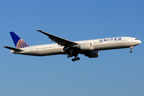 N2737U - 777-300(ER) - United Airlines - FRA - 06-09-2021