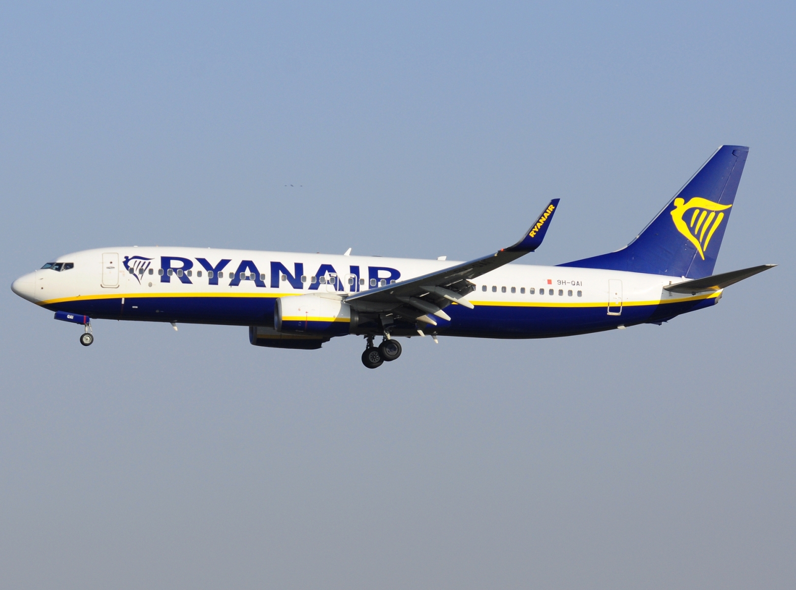 9H-QAI - 737-8AS(WL) - Ryanair - CRL - 23-03-2022