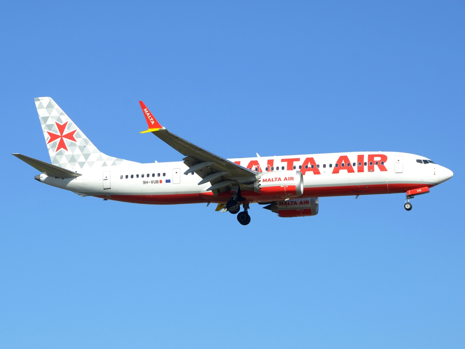 9H-VUB - 737-8-200 MAX - Malta Air - LIS - 10-06-2022