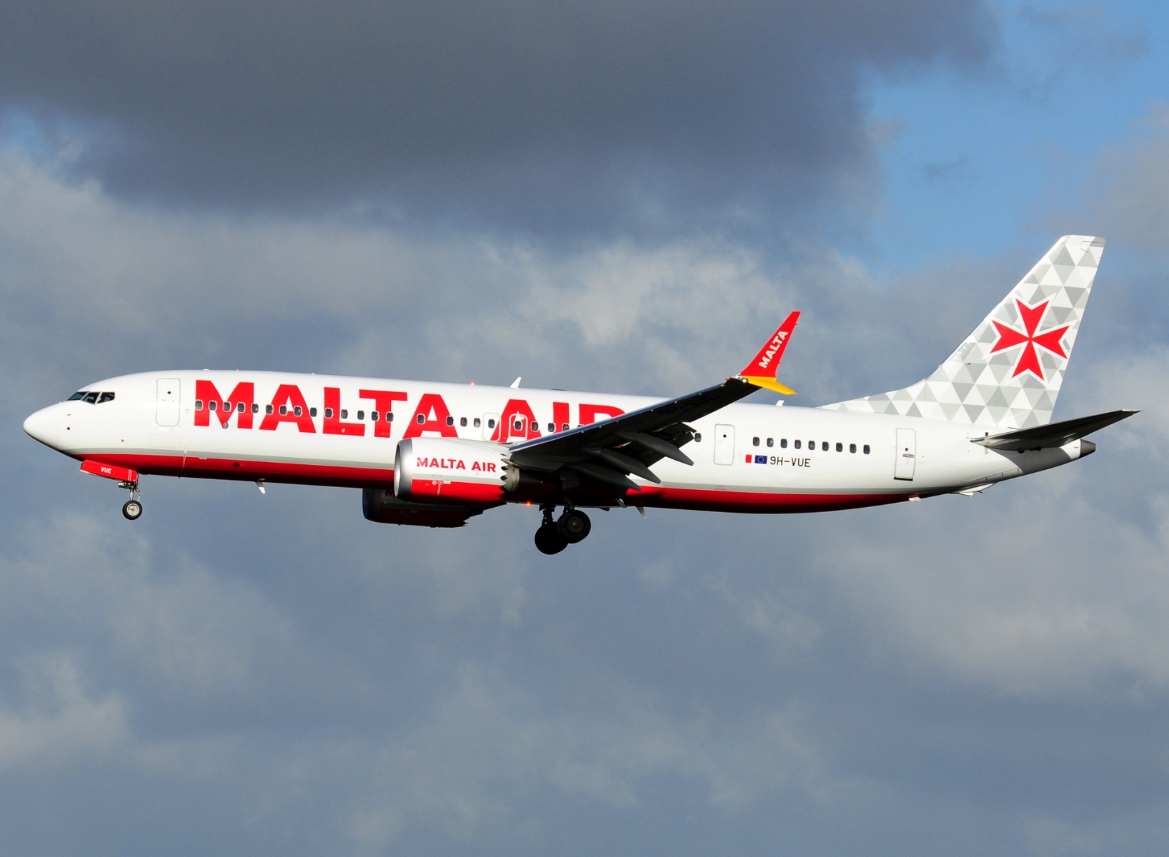 9H-VUE - 737-8-200 MAX - Malta Air - CRL - 11-02-2022