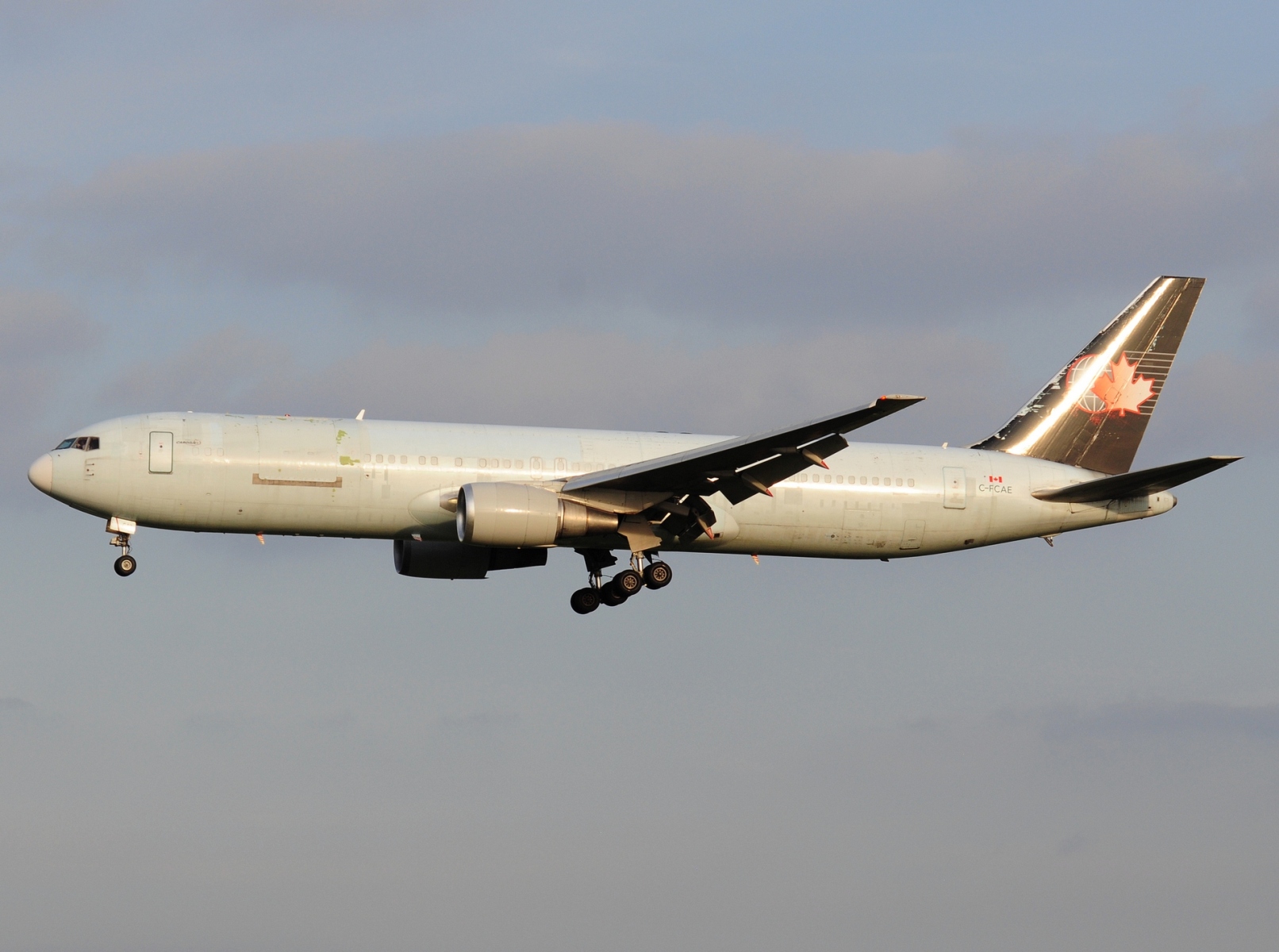 C-FCAE - 767-375(ER) - Cargojet Airways - BRU - 15-04-2022