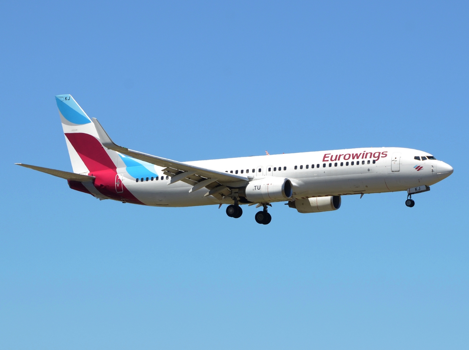 D-ABKJ - 737-86J(WL) - Eurowings - LIS - 09-06-2022b