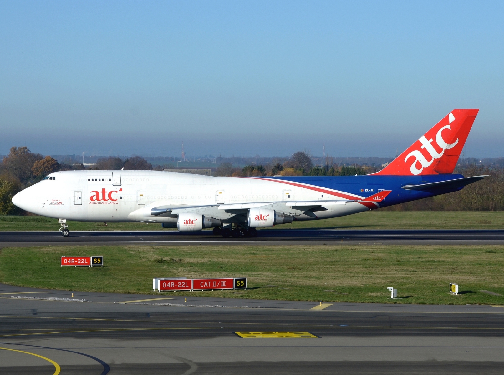 ER-JAI - 747-412 - Aerotranscargo - LGG - 12-12-2022c