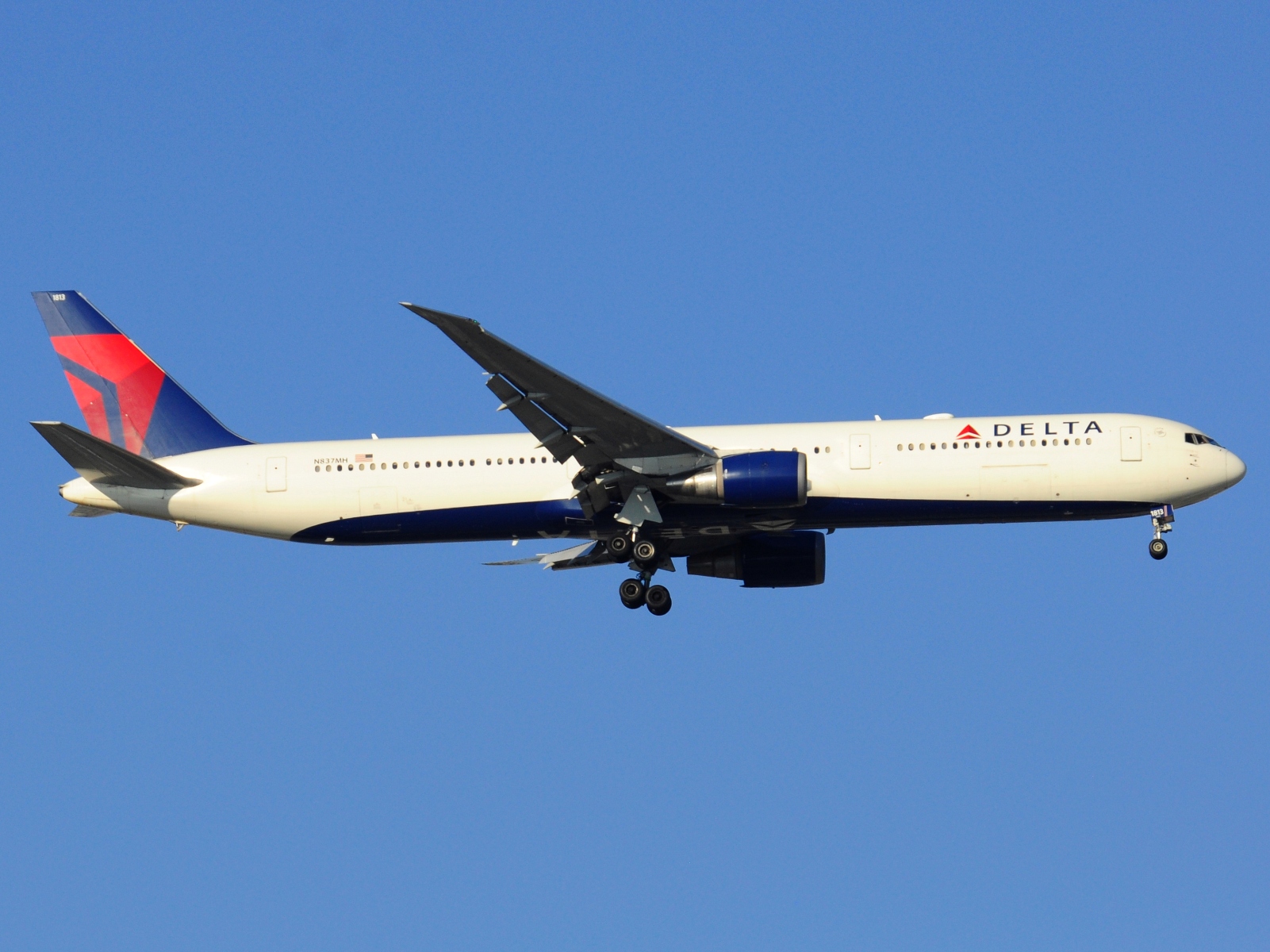 N837MH - 767-432(ER) - Delta Air Lines - MAD - 05-05-2022