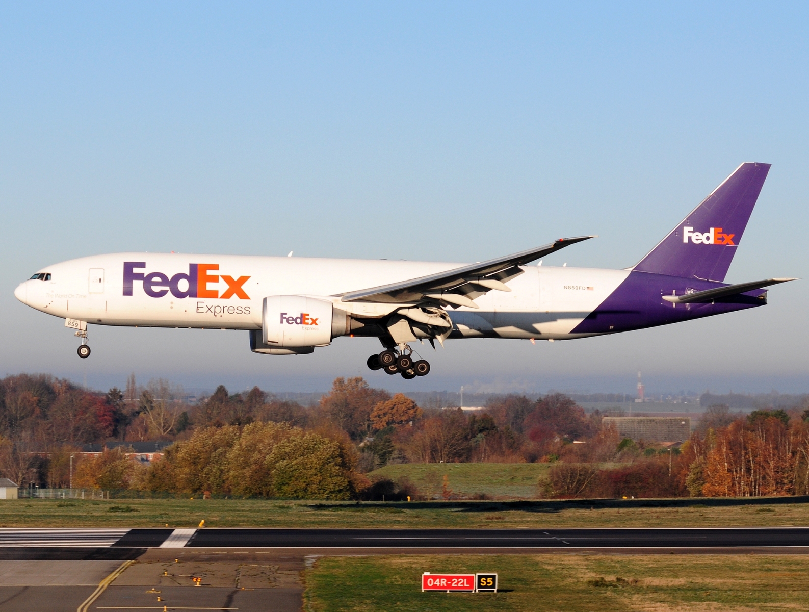 N859FD - 777-FS2 - Federal Express (FedEx) - LGG - 12-12-2022