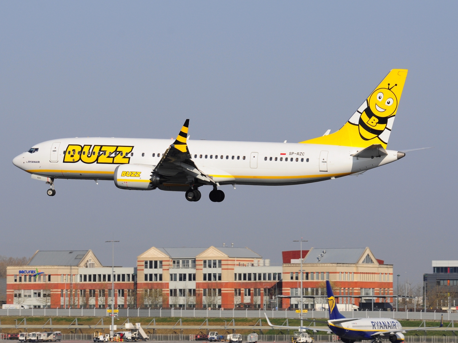 SP-RZC - 737-8-200 MAX - Buzz - CRL - 23-03-2022b