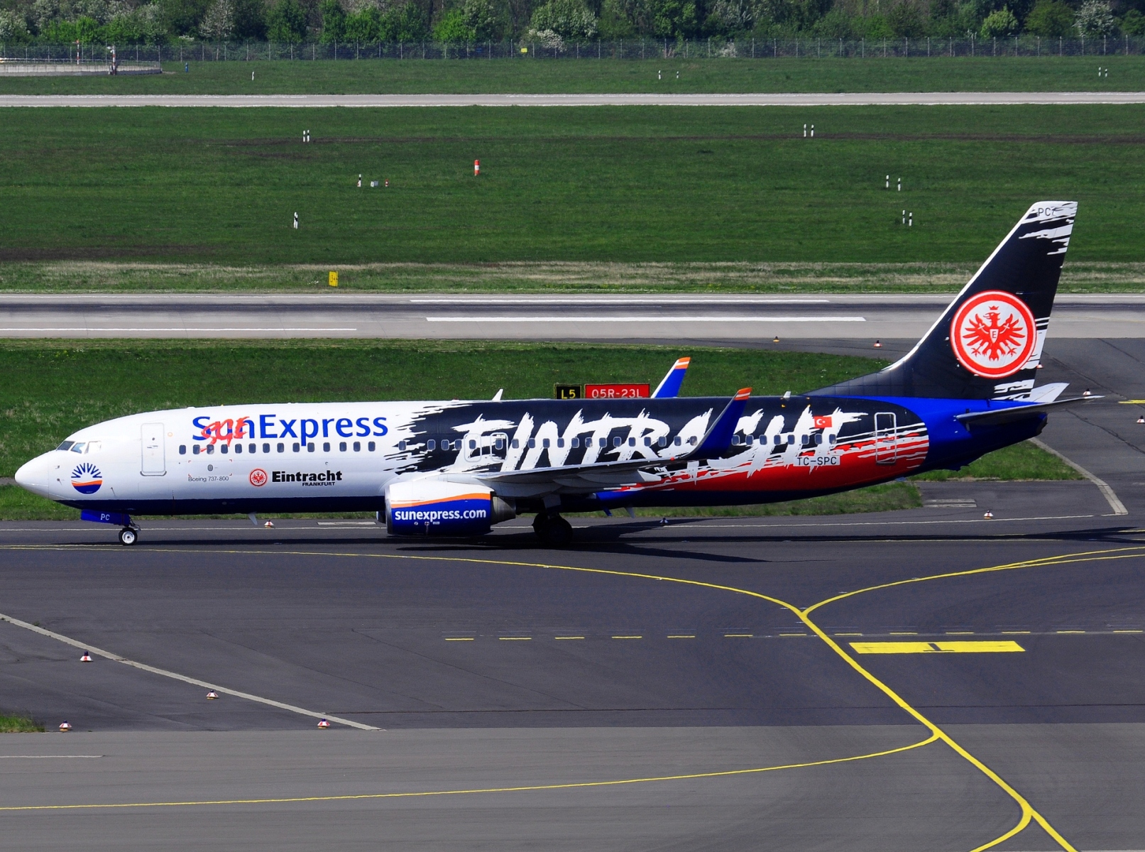 TC-SPC - 737-8AS(WL) - SunExpress - DUS - 24-04-2022b