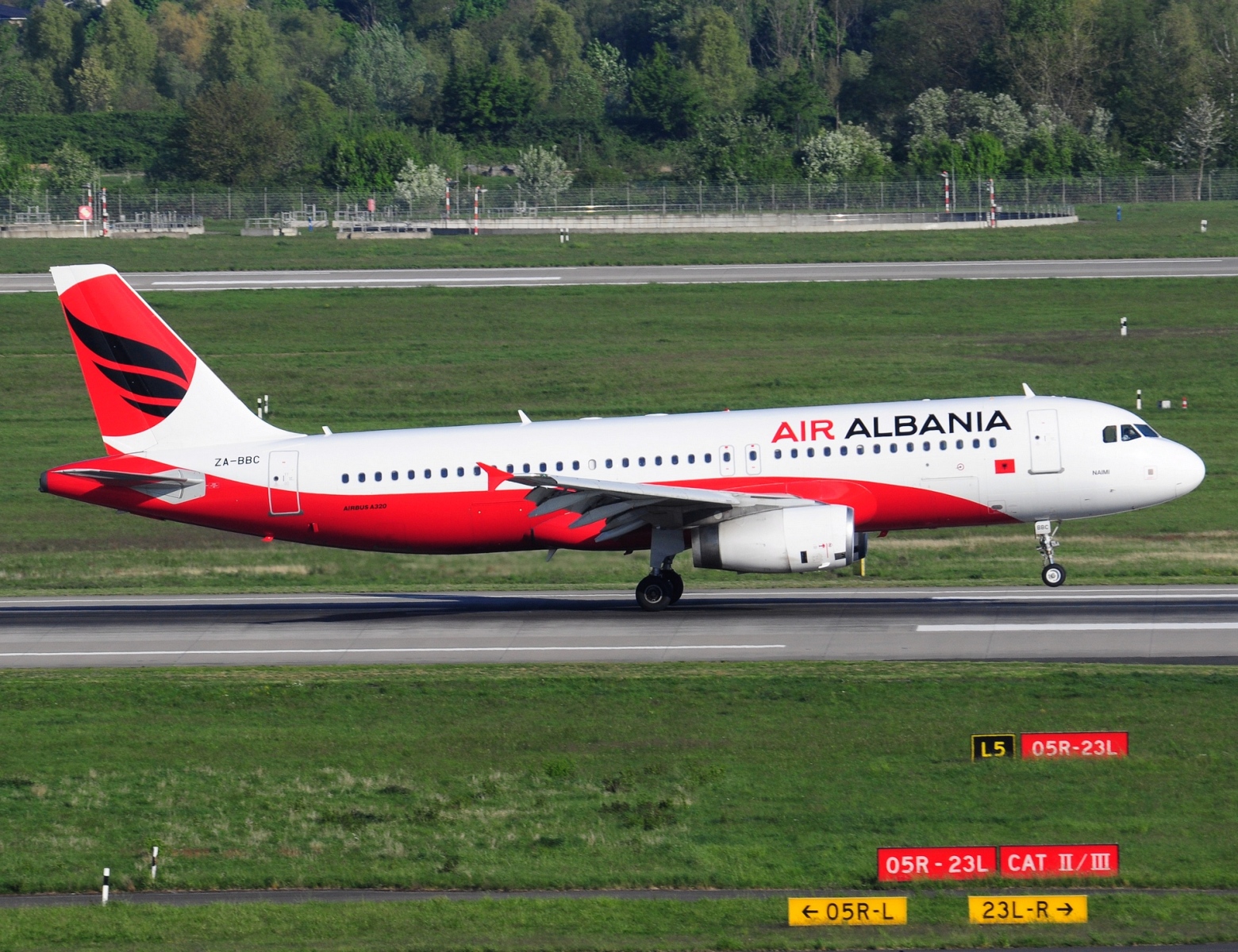ZA-BBC - A320-232 - Air Albania - DUS - 24-04-2022