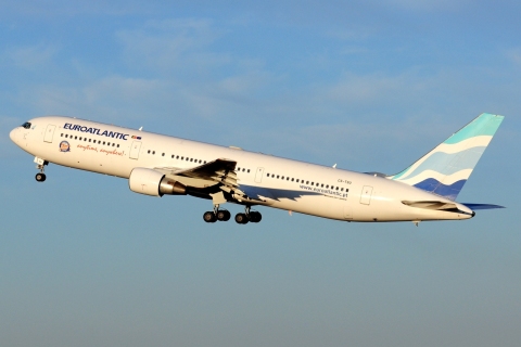 CS-TSU - 767-34P(ER) - EuroAtlantic Airways - LIS - 09-06-2022b