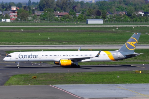 D-ABOF - 757-330(WL) - Condor - DUS - 24-04-2022