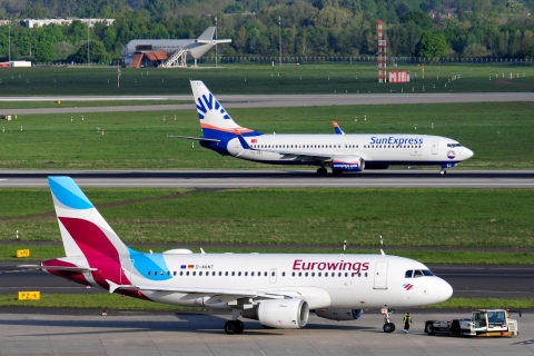 D-AKNT - A319-112 - Eurowings - DUS - 24-04-2022