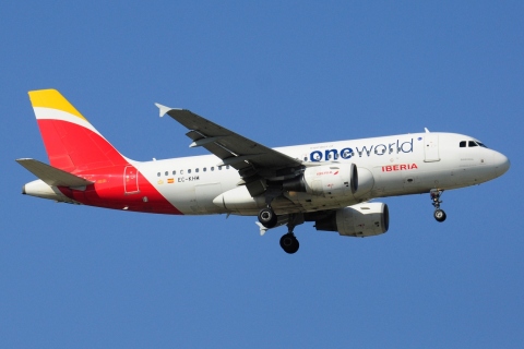 EC-KHM - A319-111 - Iberia - MAD - 05-05-2022