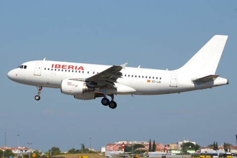 EC-LEI - A319-111 - Iberia - LIS - 10-06-2022
