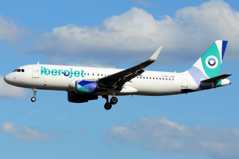 EC-LZD - A320-214(WL) - Iberojet - BRU - 28-08-2022